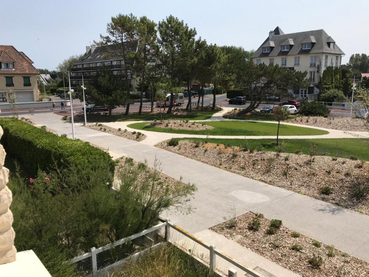 Les Alises Apartment Merville-Franceville-Plage Ngoại thất bức ảnh